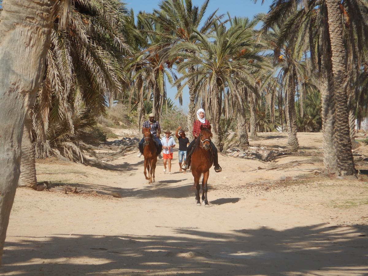 Menzel Churasco Djerba Aghir Bagian luar foto