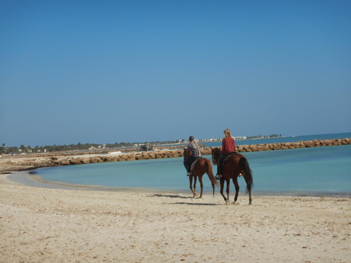 Menzel Churasco Djerba Aghir Bagian luar foto