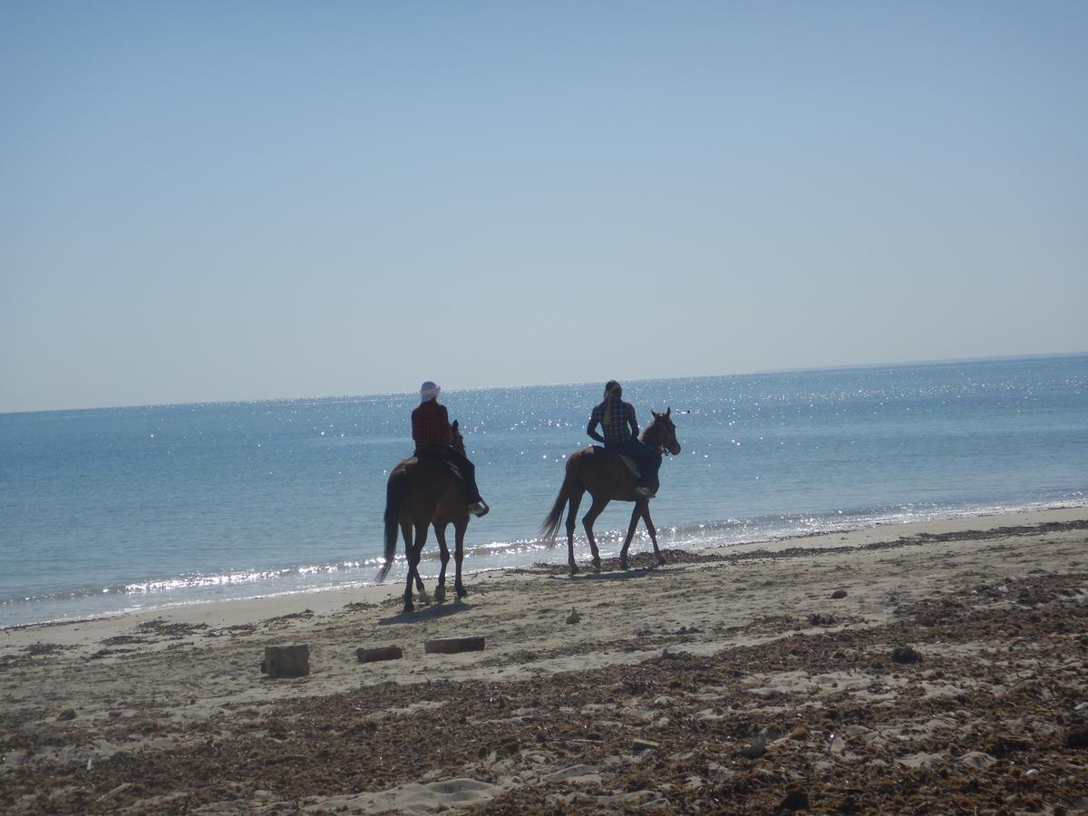 Menzel Churasco Djerba Aghir Bagian luar foto