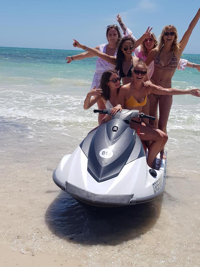 Menzel Churasco Djerba Aghir Bagian luar foto